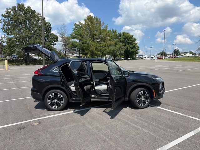 Used 2022 Mitsubishi Eclipse Cross SEL AWD/4WD image 39