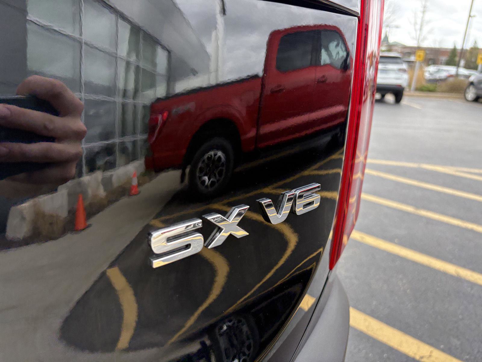 Used 2020 Kia Telluride SX w/ SX Prestige Package image 7