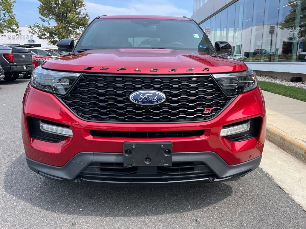 Certified 2022 Ford Explorer ST w/ Equipment Group 401A AWD/4WD image 2