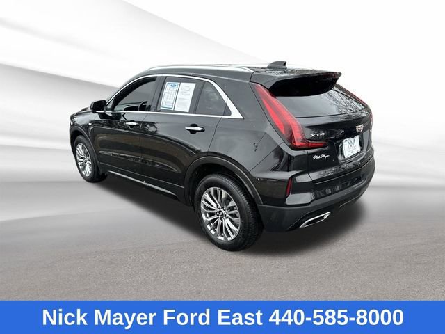 Used 2025 Cadillac XT4 Premium Luxury image 3