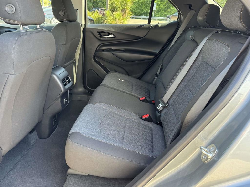 Used 2024 Chevrolet Equinox LT FWD image 17