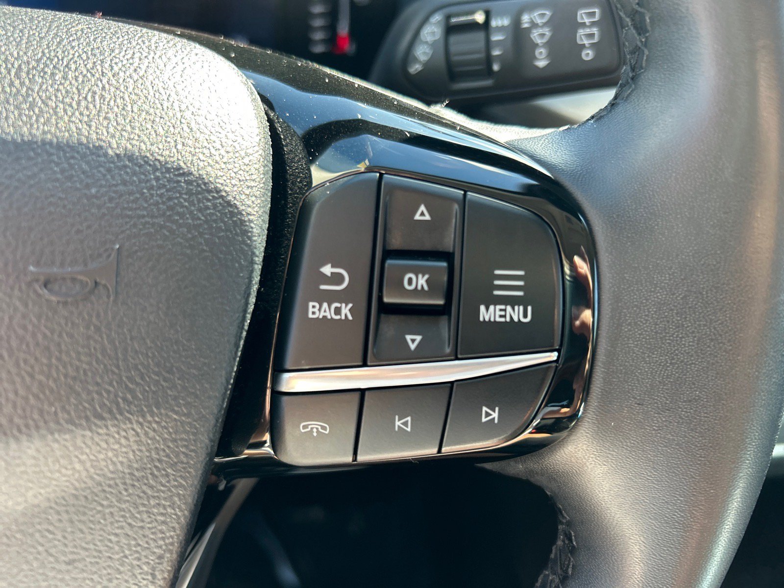 Certified 2024 Ford Escape Active AWD/4WD image 25