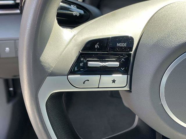 Used 2025 Hyundai Elantra SEL image 19