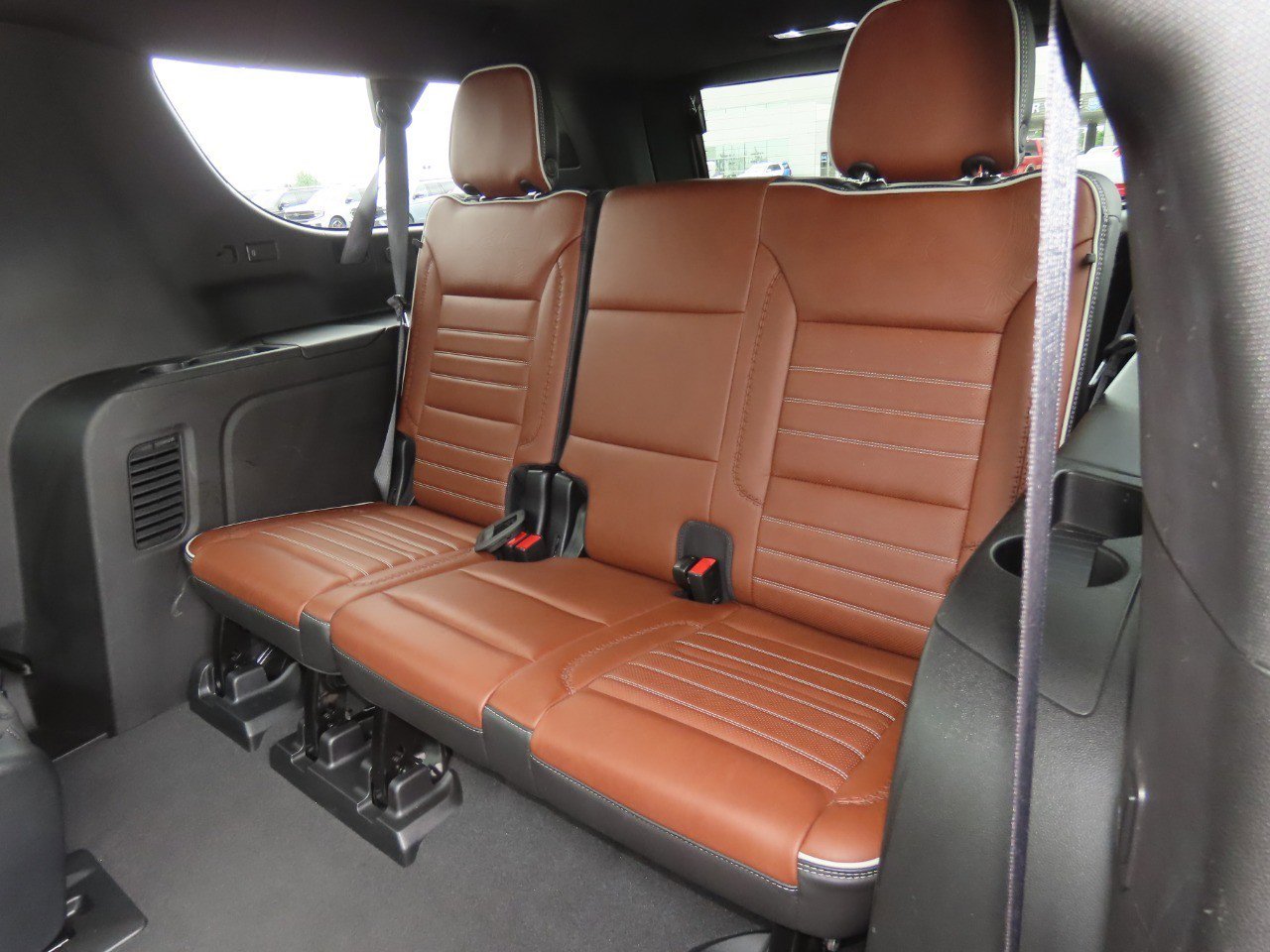 Used 2023 GMC Yukon XL Denali Ultimate AWD/4WD image 20