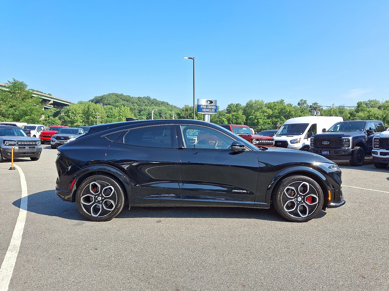 Certified 2022 Ford Mustang Mach-E GT image 9