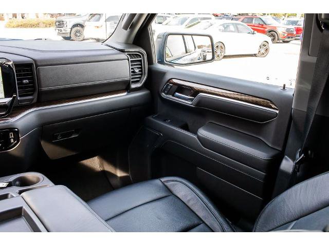 Used 2022 GMC Sierra 1500 Elevation image 17