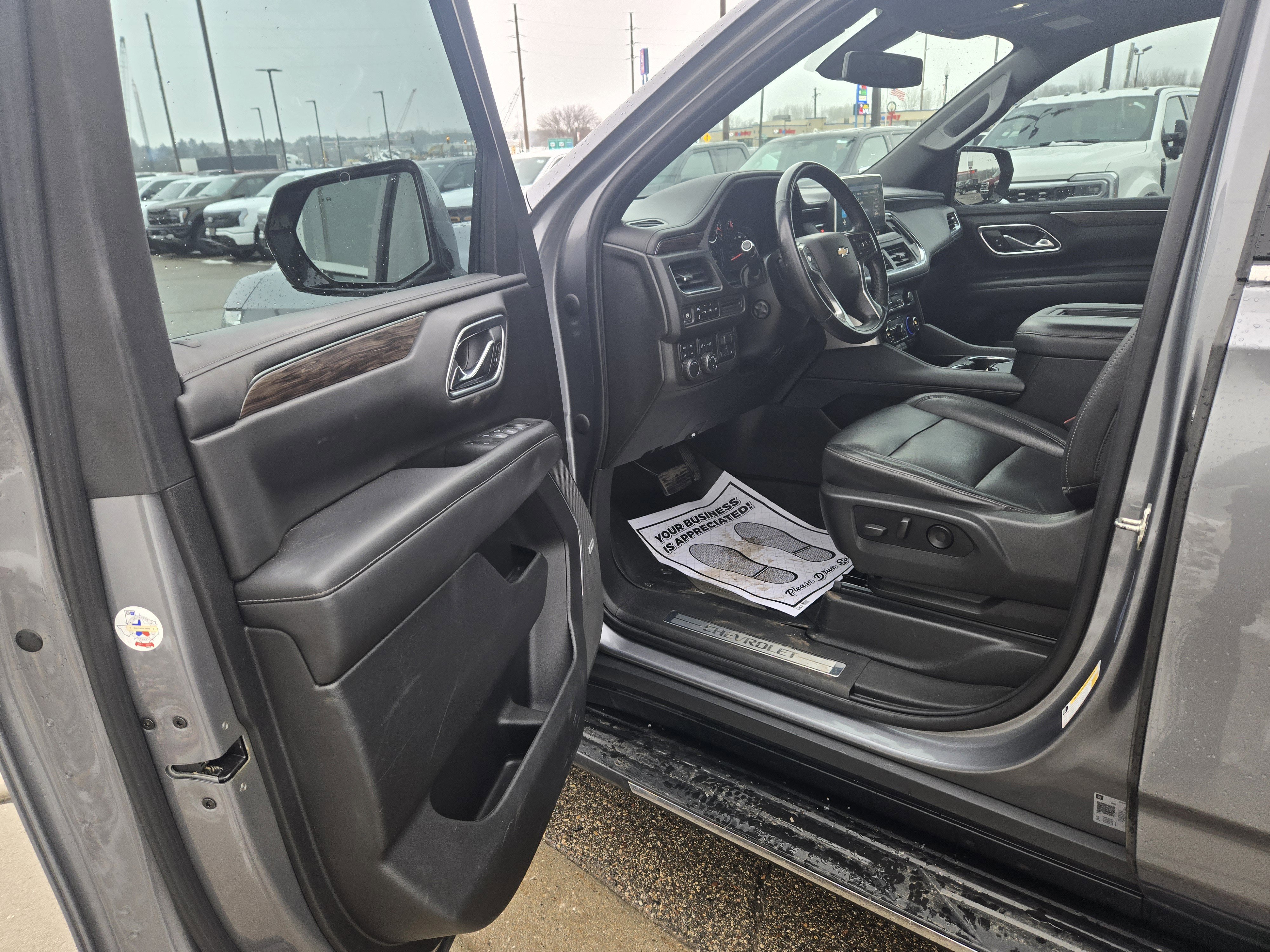 Used 2021 Chevrolet Suburban LT w/ LT Signature Package image 14