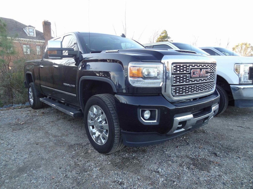 Used 2019 GMC Sierra 2500 Denali w/ Duramax Plus Package image 4