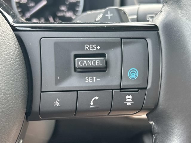 Used 2023 Nissan Rogue SV w/ SV Premium Package AWD/4WD image 35