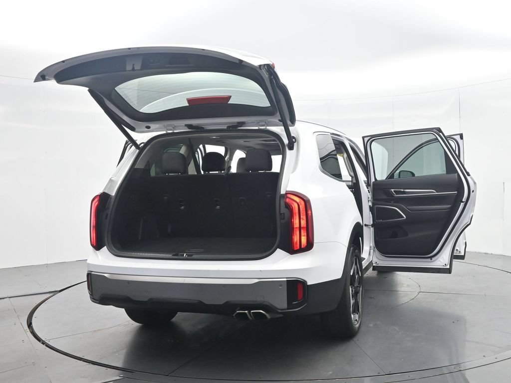 Used 2025 Kia Telluride S FWD image 51