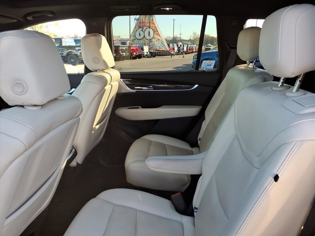 Used 2024 Cadillac XT6 Sport w/ Technology Package image 13