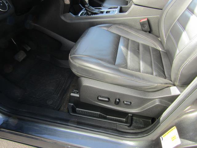 Certified 2019 Ford Escape Titanium image 17