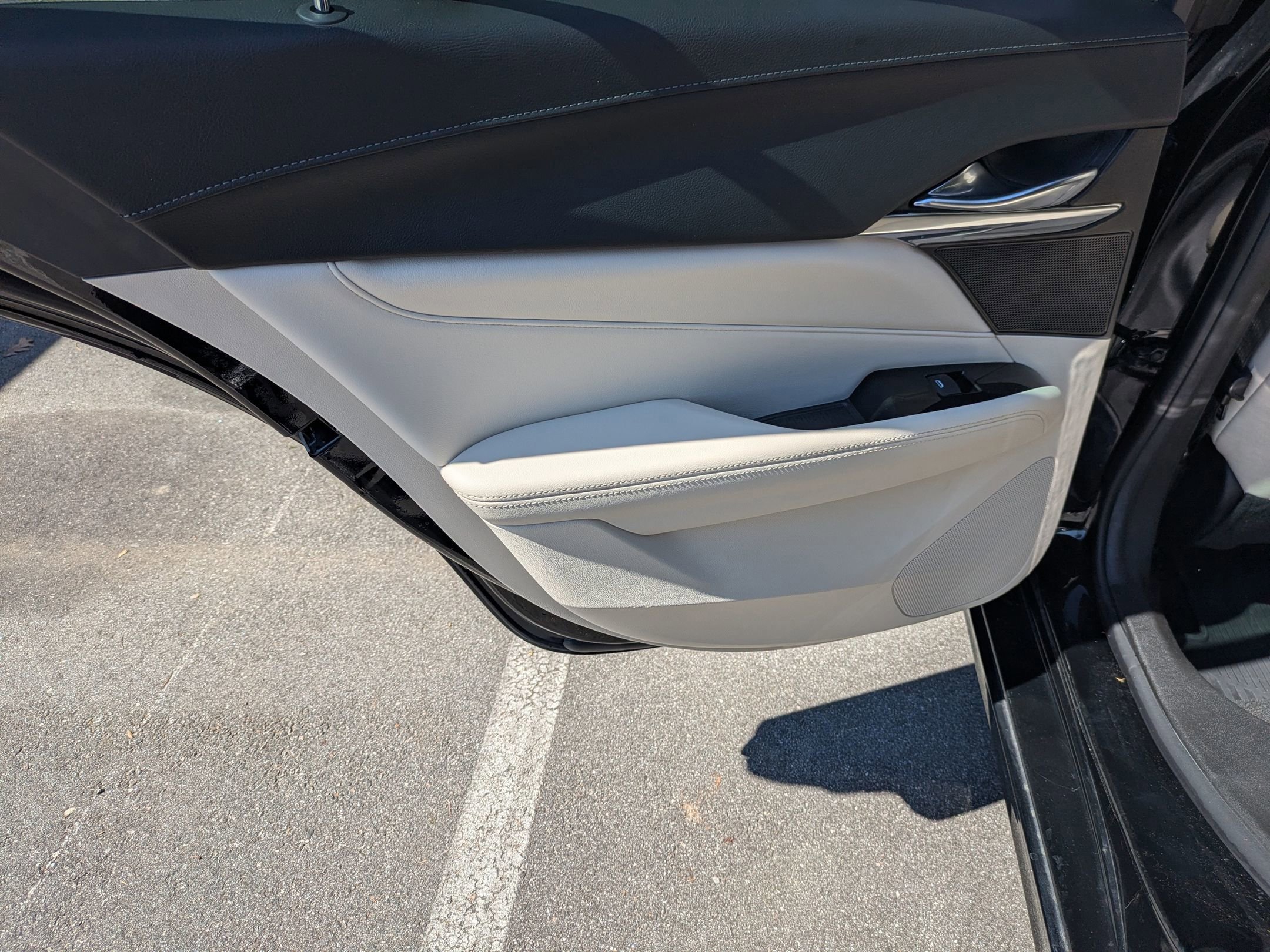 Used 2023 Cadillac CT4 Luxury w/ Sun And Sound Package image 27