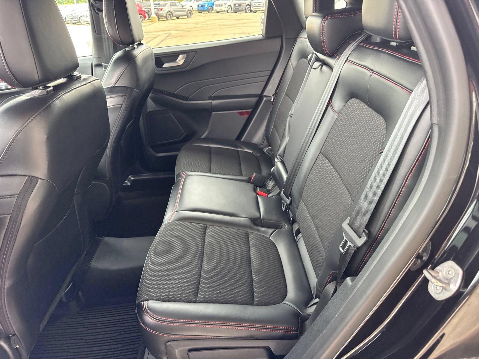 Certified 2023 Ford Escape ST-Line Select AWD/4WD image 34