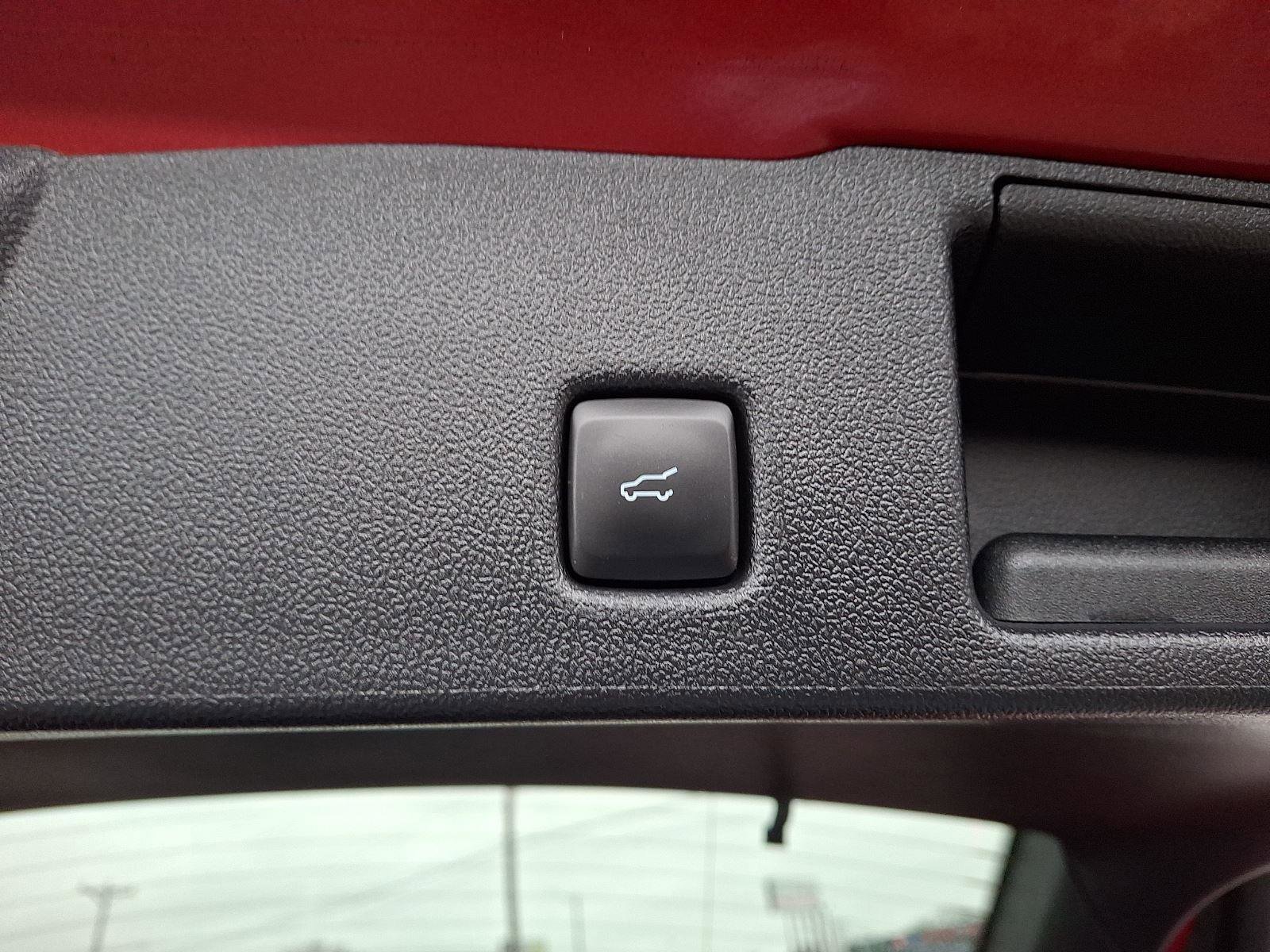 Certified 2022 Ford Escape SE w/ SE Sport Appearance Package image 30