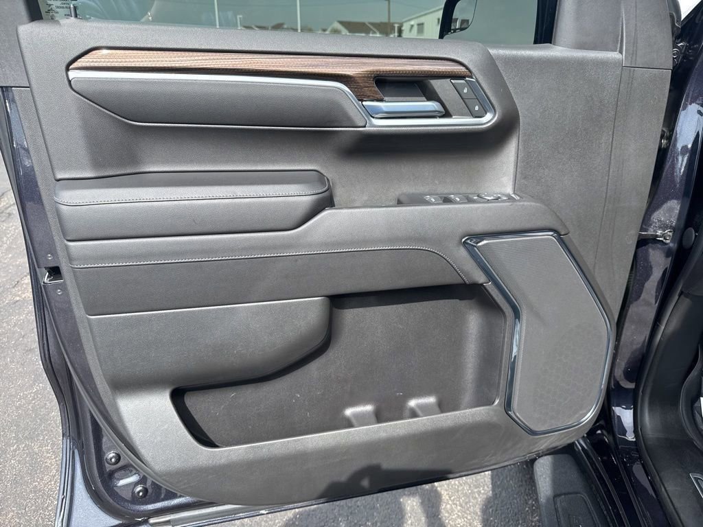 Used 2022 Chevrolet Silverado 1500 LT Trail Boss AWD/4WD image 26