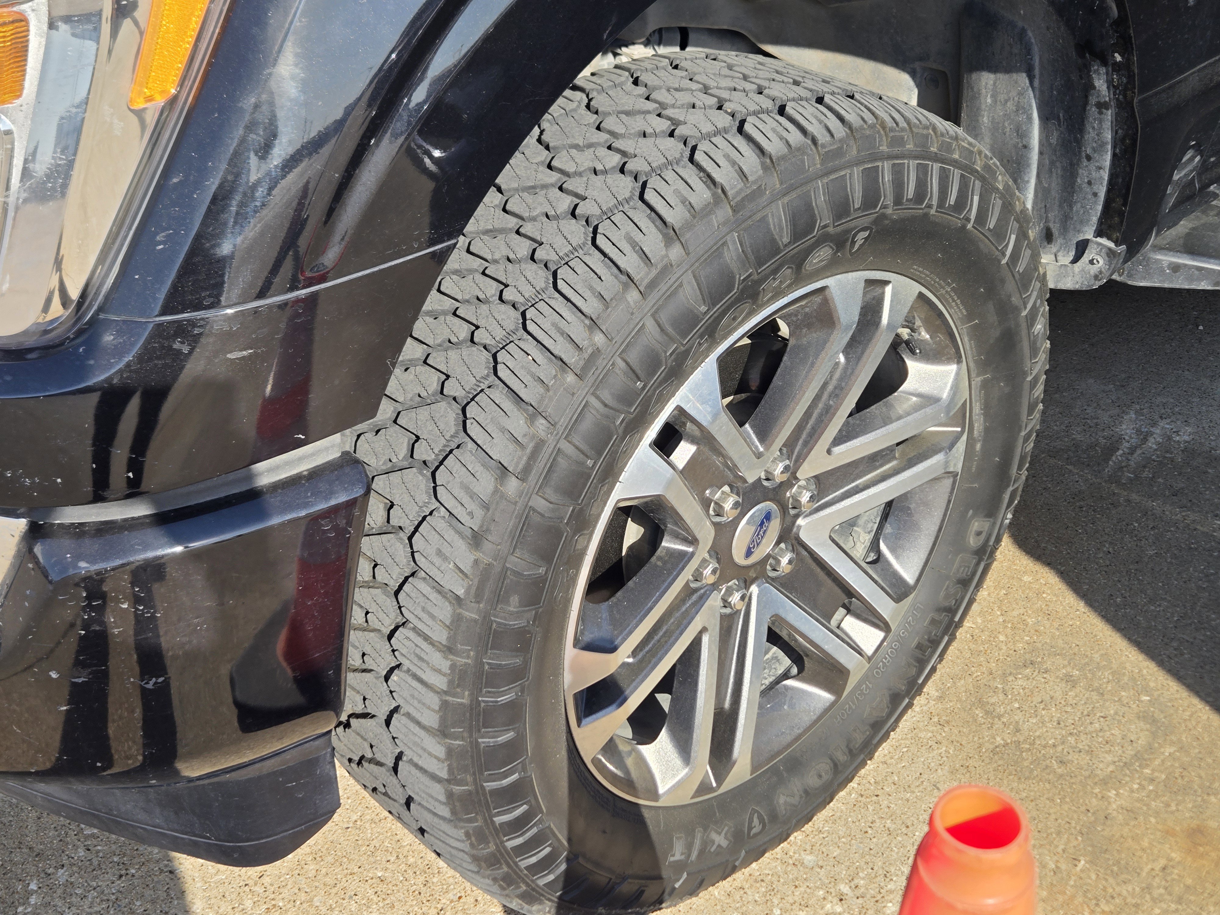 Certified 2022 Ford F150 XL w/ STX Appearance Package image 8