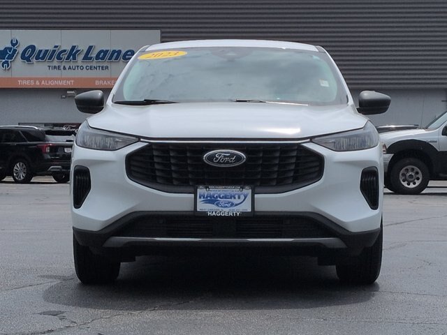 Certified 2023 Ford Escape Active AWD/4WD image 2