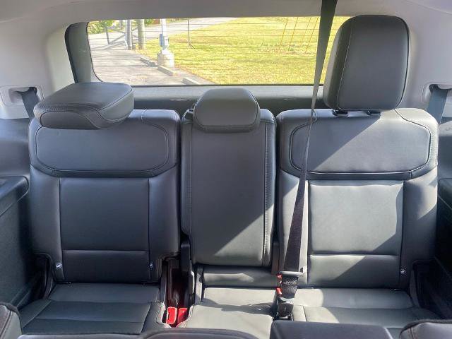 Certified 2025 Ford Expedition Active AWD/4WD image 33