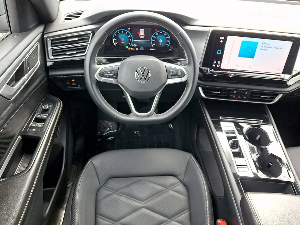 Used 2024 Volkswagen Atlas Cross Sport SE AWD/4WD image 11