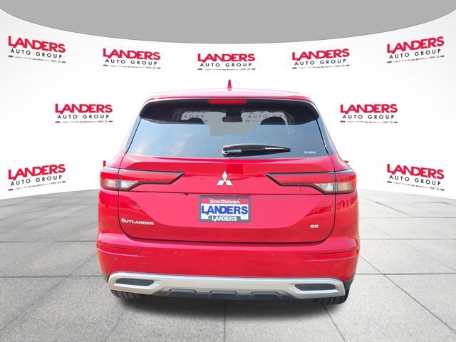Used 2024 Mitsubishi Outlander SE AWD/4WD image 4