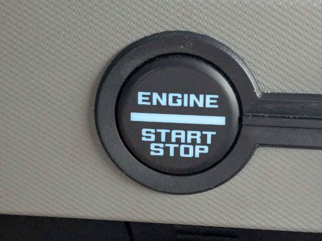 Certified 2022 Ford Bronco Badlands w/ Sasquatch Package AWD/4WD image 28