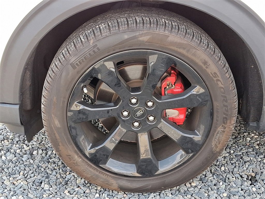 Certified 2022 Ford Explorer ST w/ Equipment Group 401A image 8