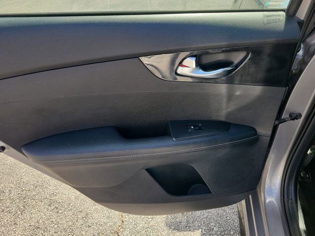 Used 2023 Kia Forte GT-Line w/ GT-Line Premium Package FWD image 12