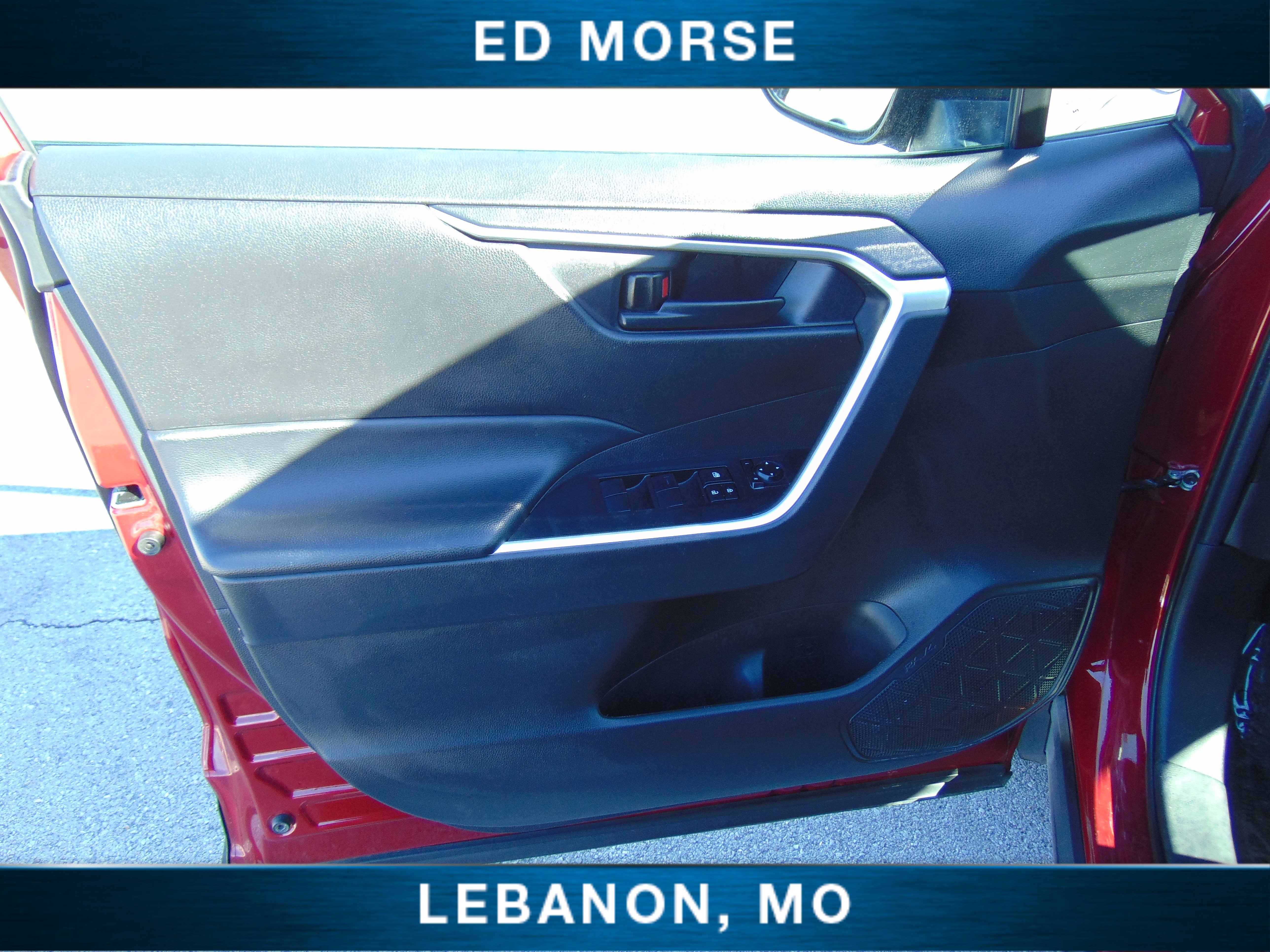 Used 2024 Toyota RAV4 LE image 17