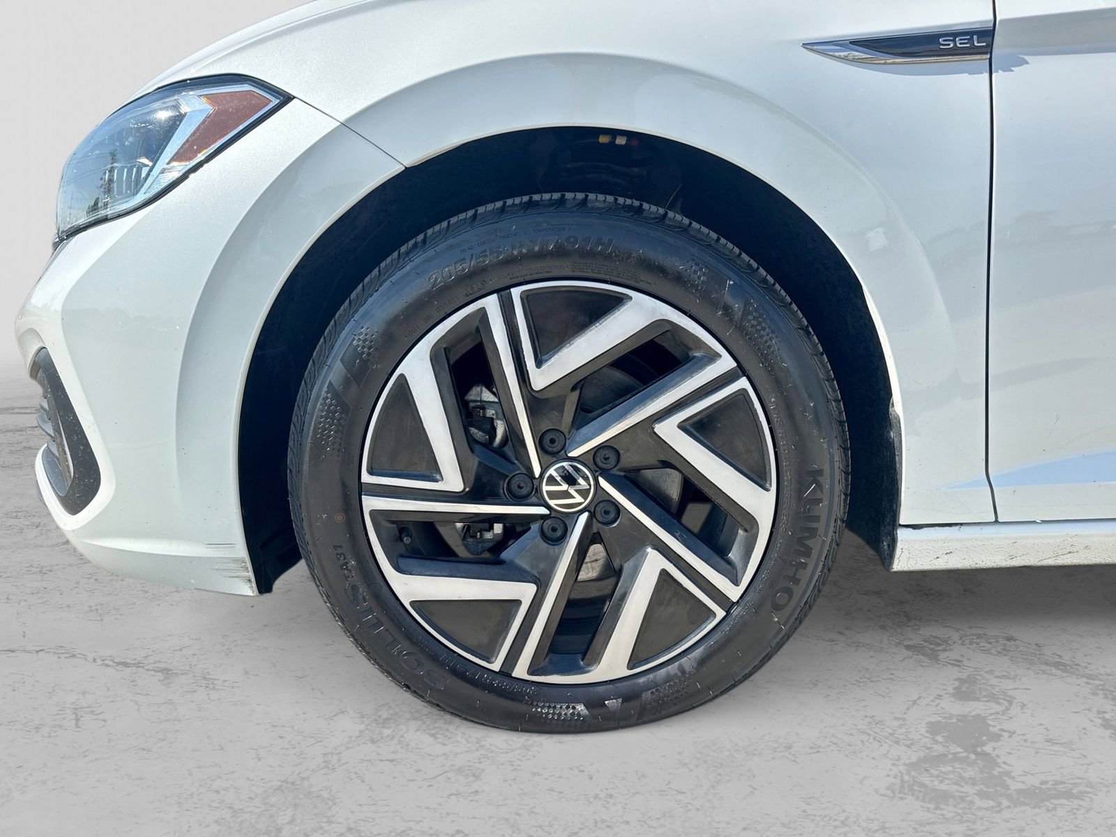 Used 2024 Volkswagen Jetta SEL FWD image 16