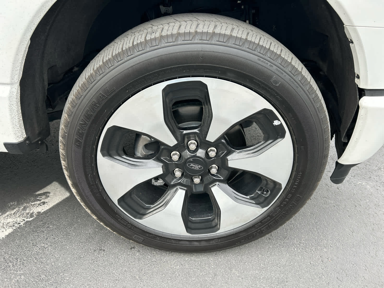 Certified 2024 Ford F150 Lightning Platinum AWD/4WD image 39