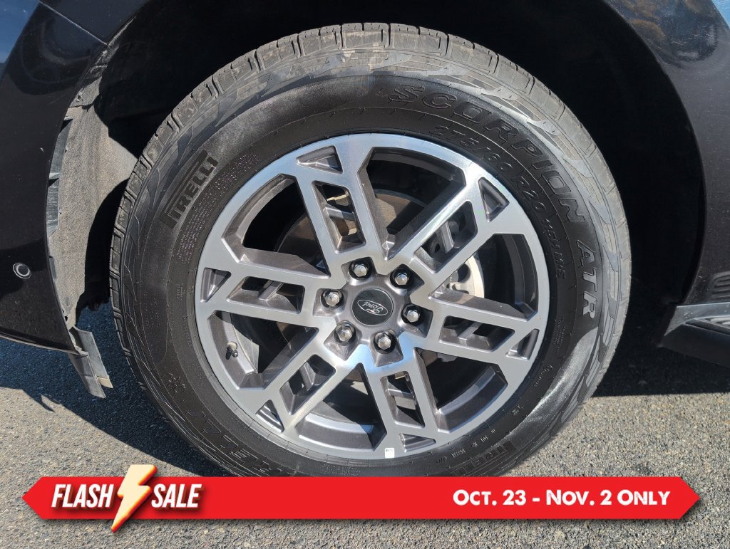 Certified 2025 Ford Expedition Active AWD/4WD image 13