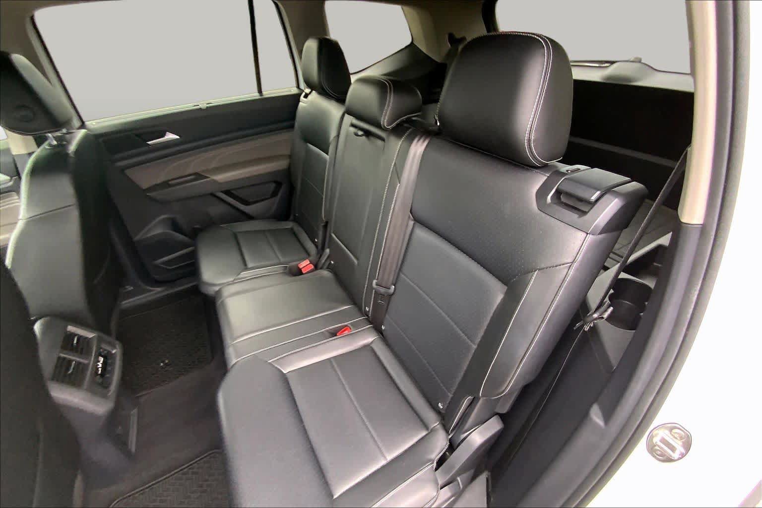 Used 2022 Volkswagen Atlas SE FWD image 21