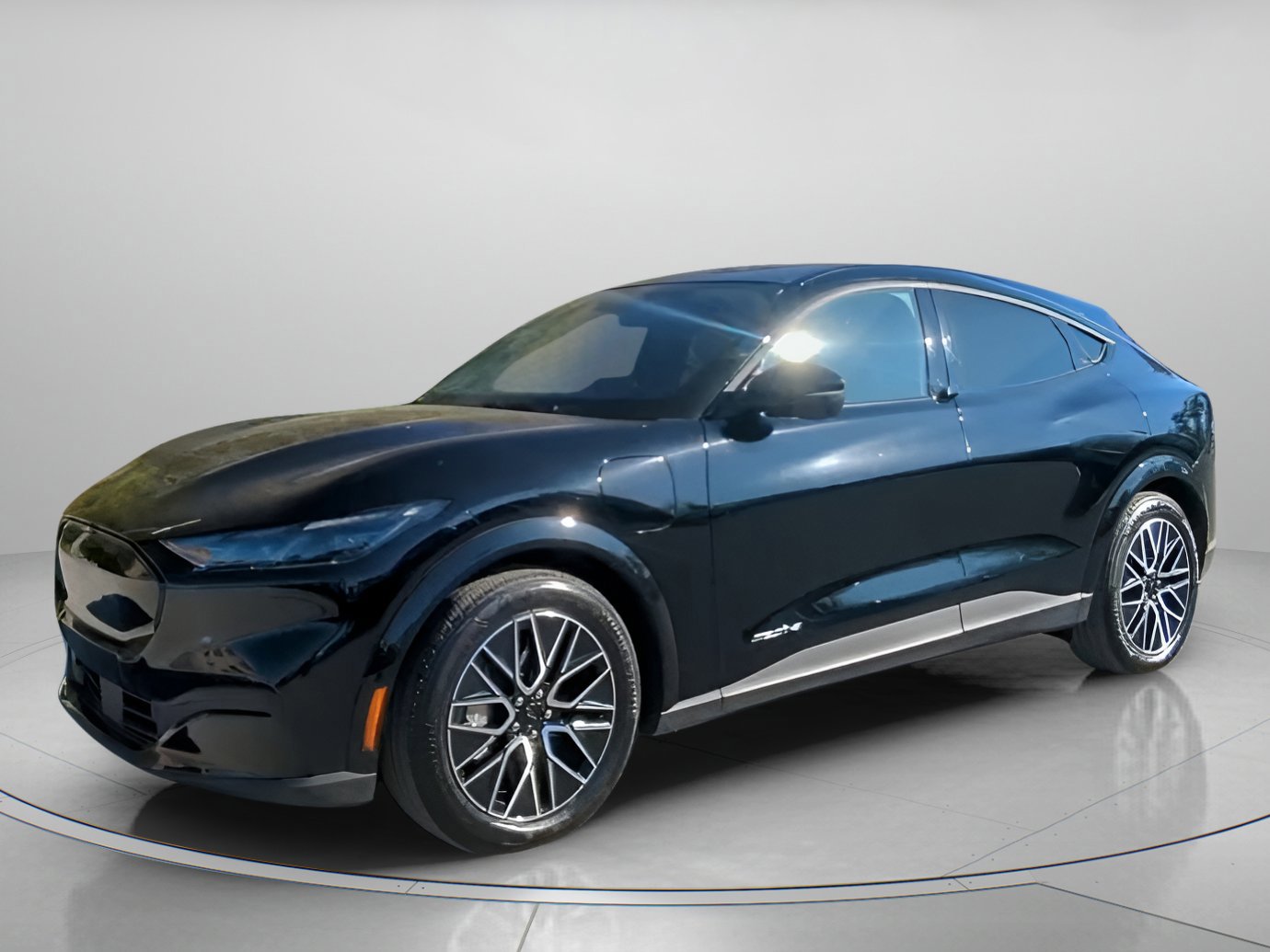 Certified 2025 Ford Mustang Mach-E Premium image 5