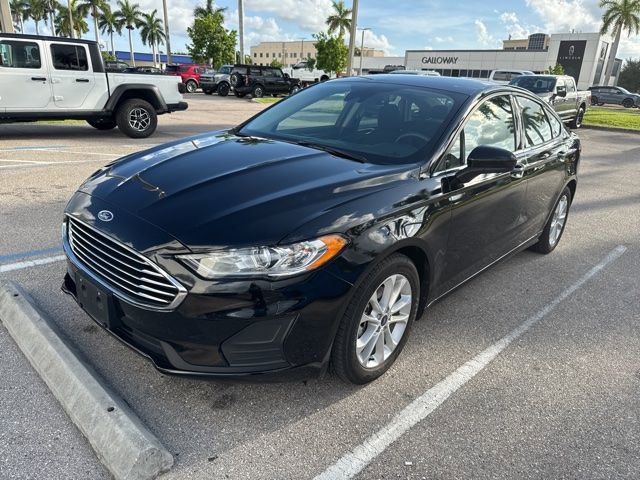 Certified 2020 Ford Fusion SE FWD image 3