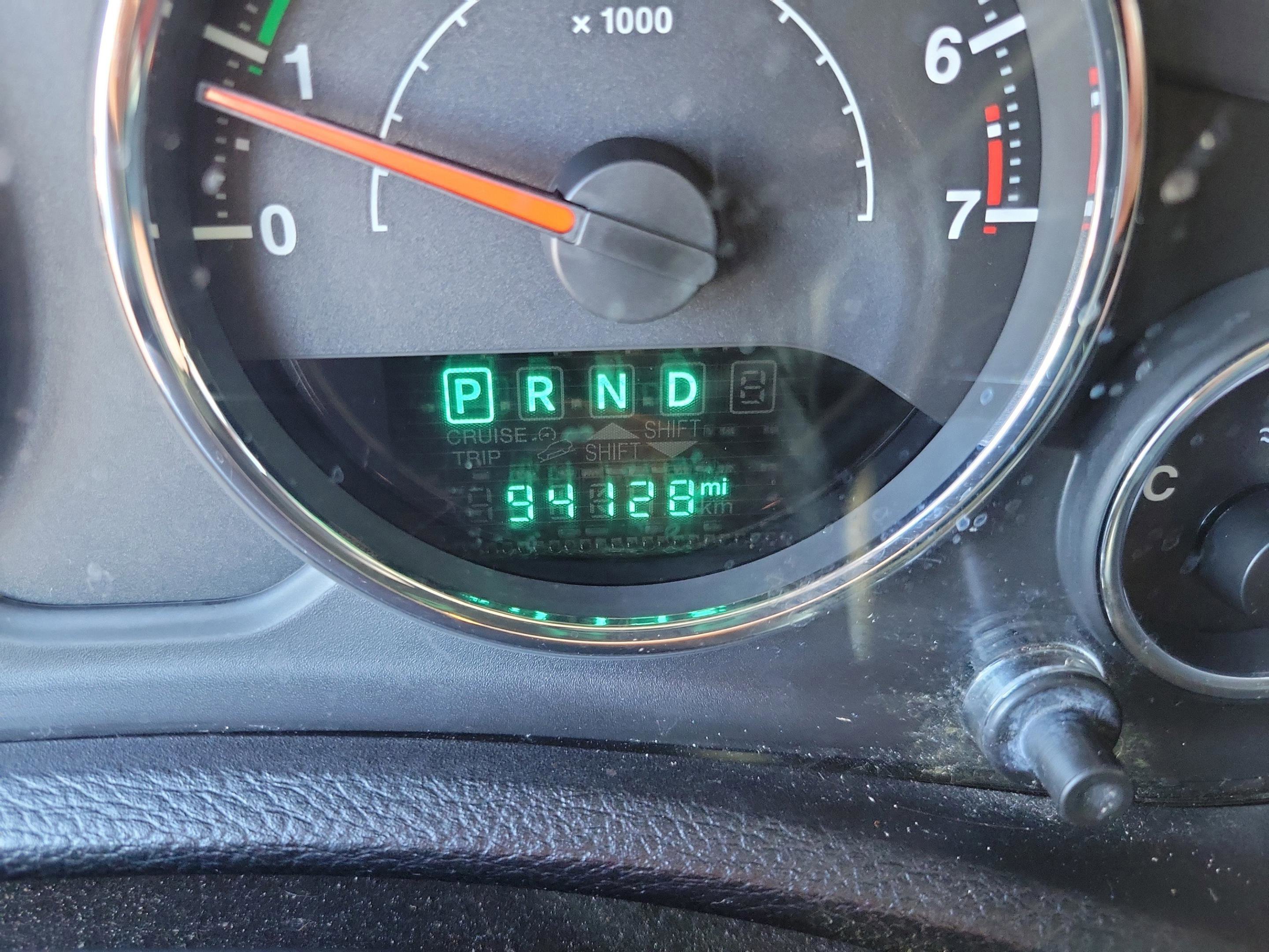 Used 2017 Jeep Wrangler Unlimited Sahara w/ Max Tow Package image 11