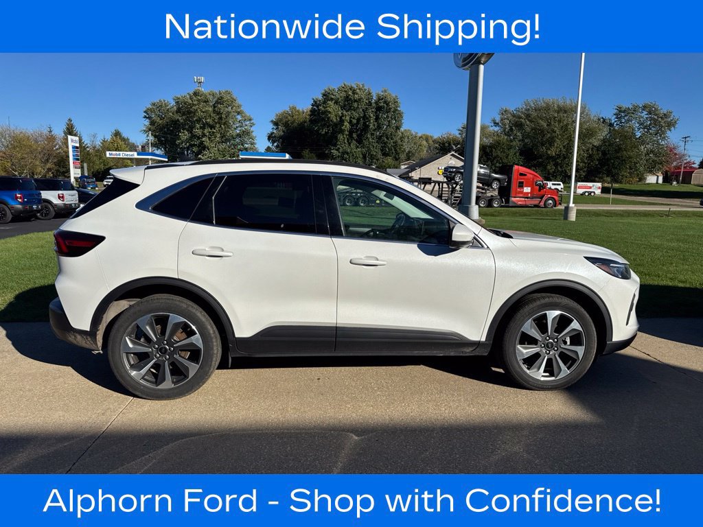 Certified 2024 Ford Escape Platinum AWD/4WD image 4