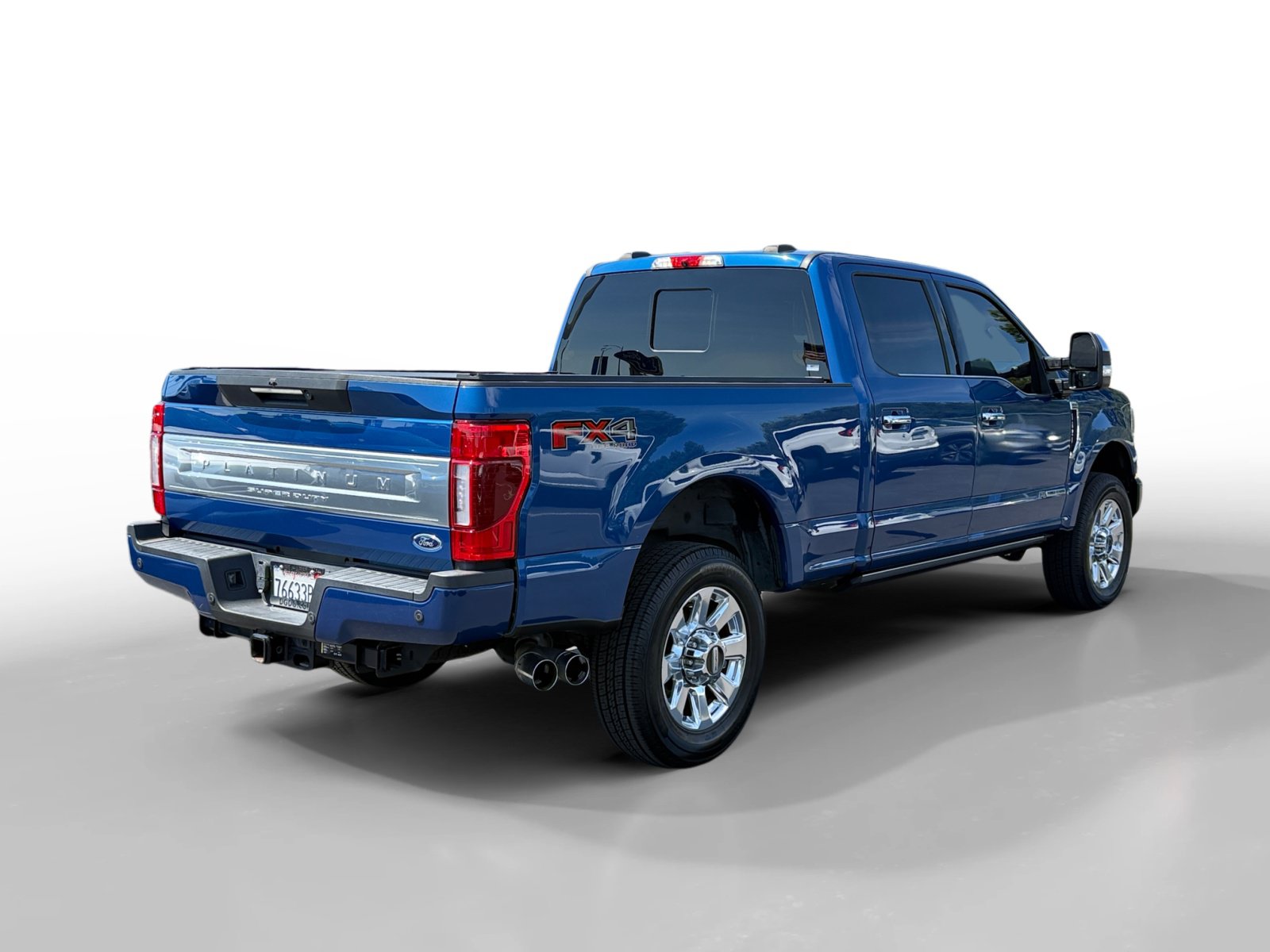 Certified 2022 Ford F250 Platinum w/ FX4 Off-Road Package AWD/4WD image 5