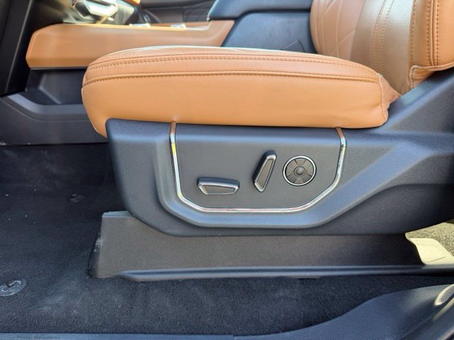 Certified 2024 Ford Expedition Platinum AWD/4WD image 12