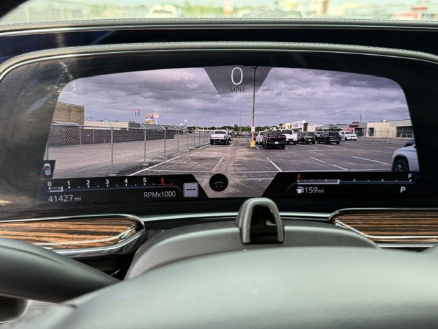 Used 2024 Cadillac Escalade Premium Luxury image 19