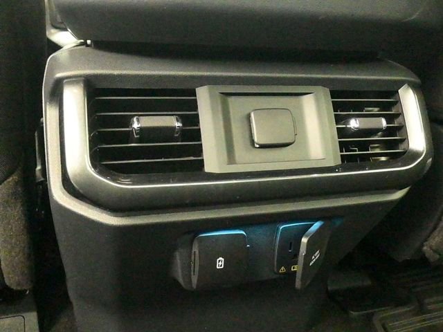 Certified 2022 Ford F150 XLT w/ Equipment Group 302A High image 12