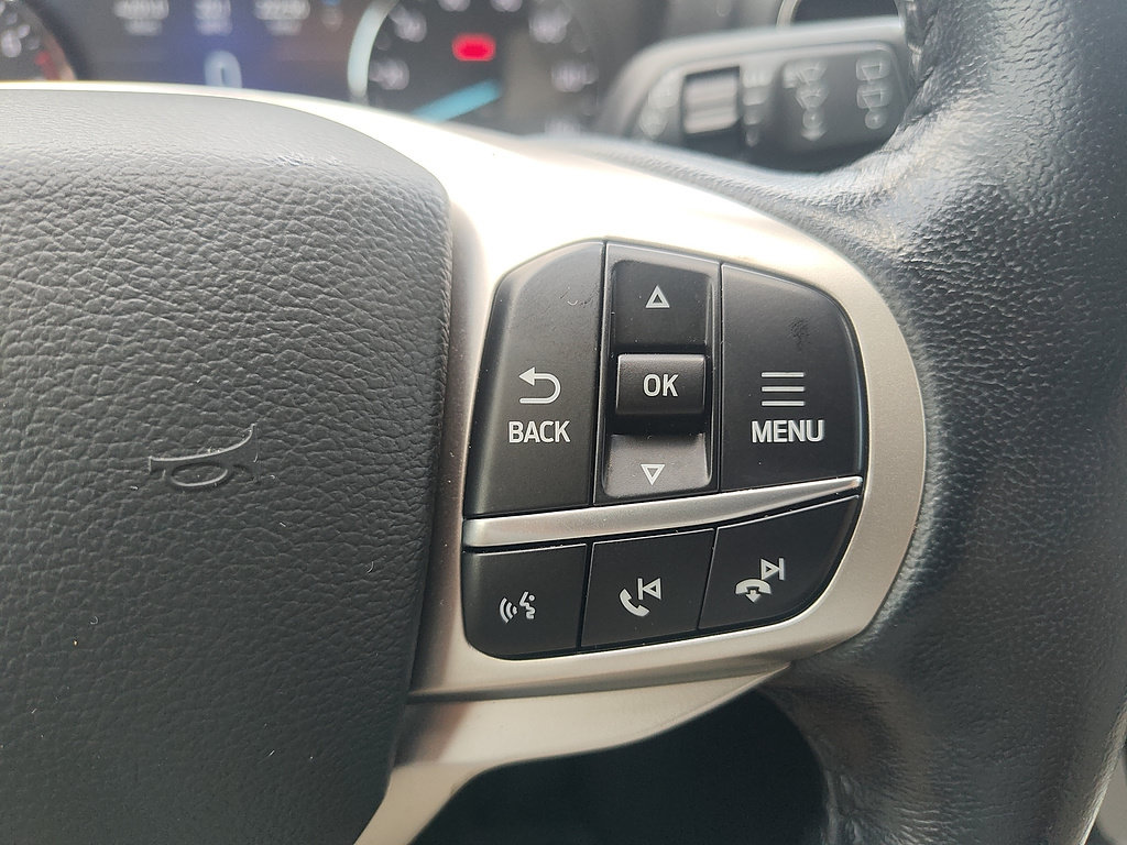 Certified 2021 Ford Explorer XLT w/ Equipment Group 202A RWD image 24
