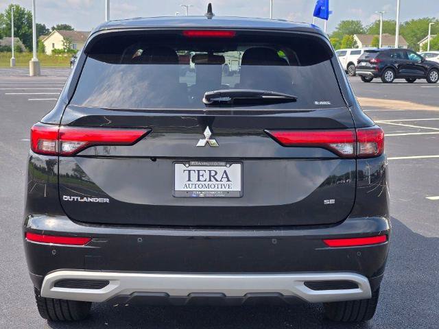 Used 2022 Mitsubishi Outlander SE AWD/4WD image 11