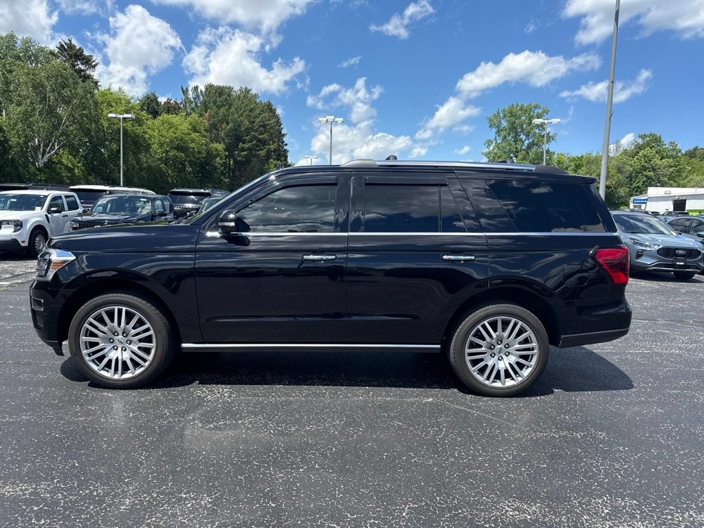 Certified 2023 Ford Expedition Limited AWD/4WD image 3