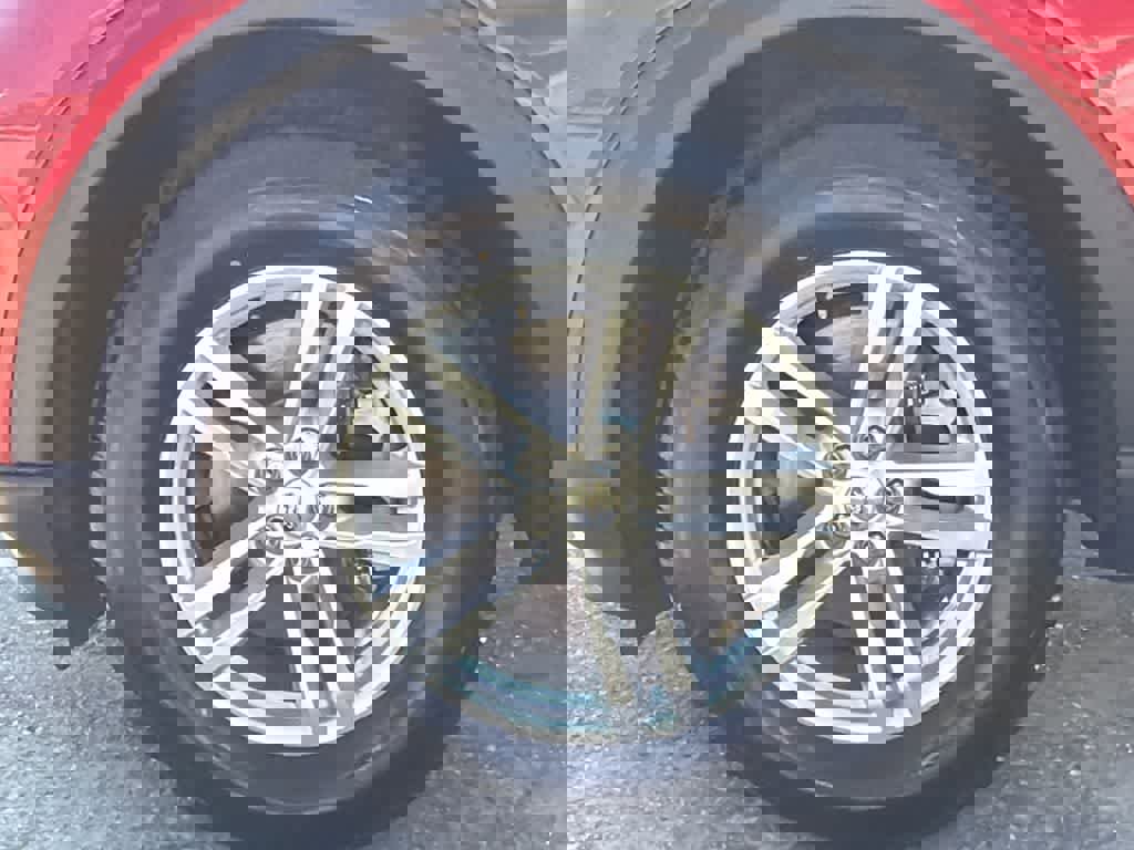 Certified 2022 Ford Explorer XLT w/ Equipment Group 202A image 9