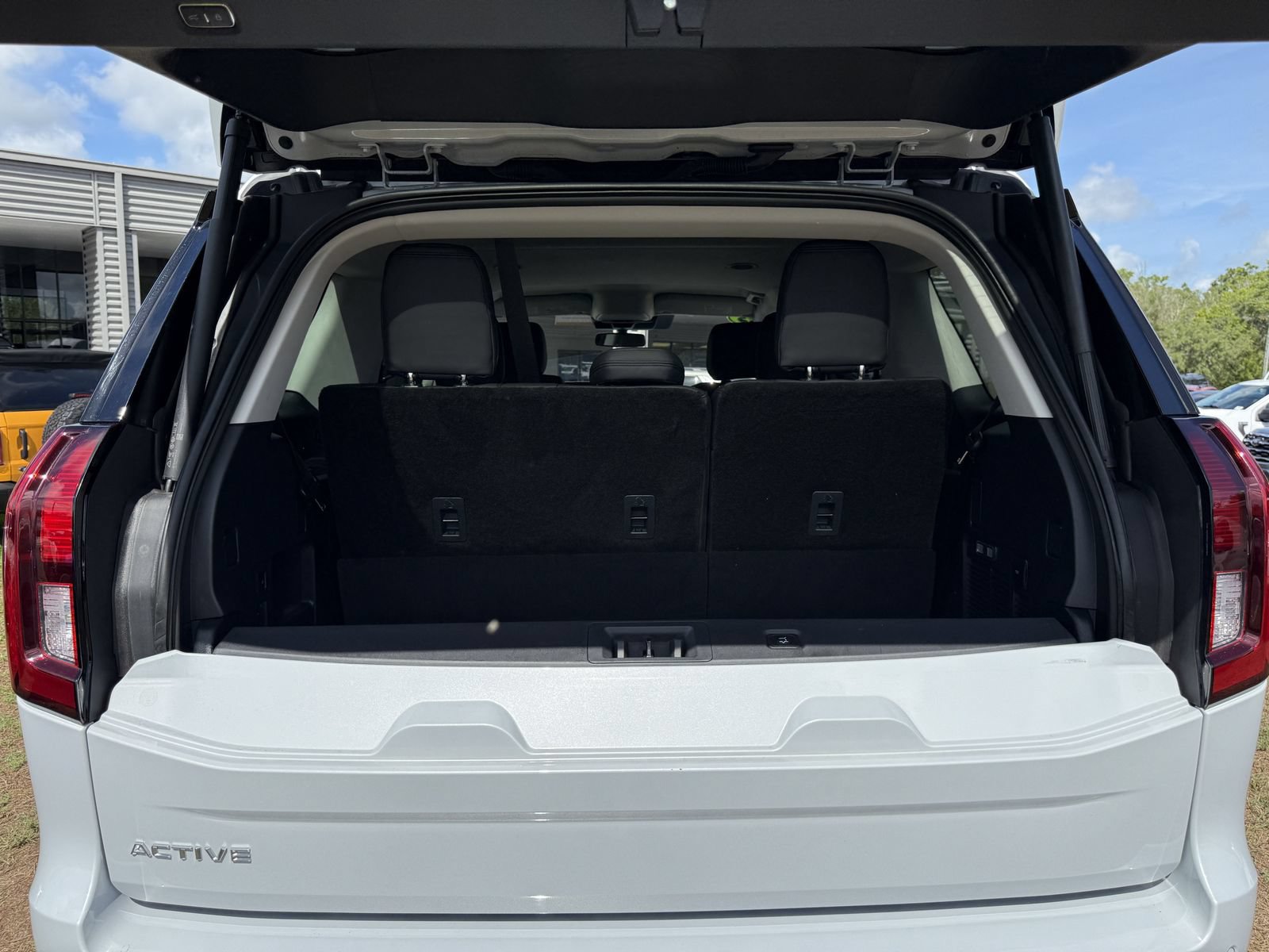 Certified 2025 Ford Expedition Active RWD image 13