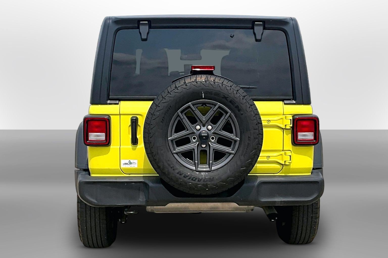 Used 2024 Jeep Wrangler Unlimited Sport AWD/4WD image 4