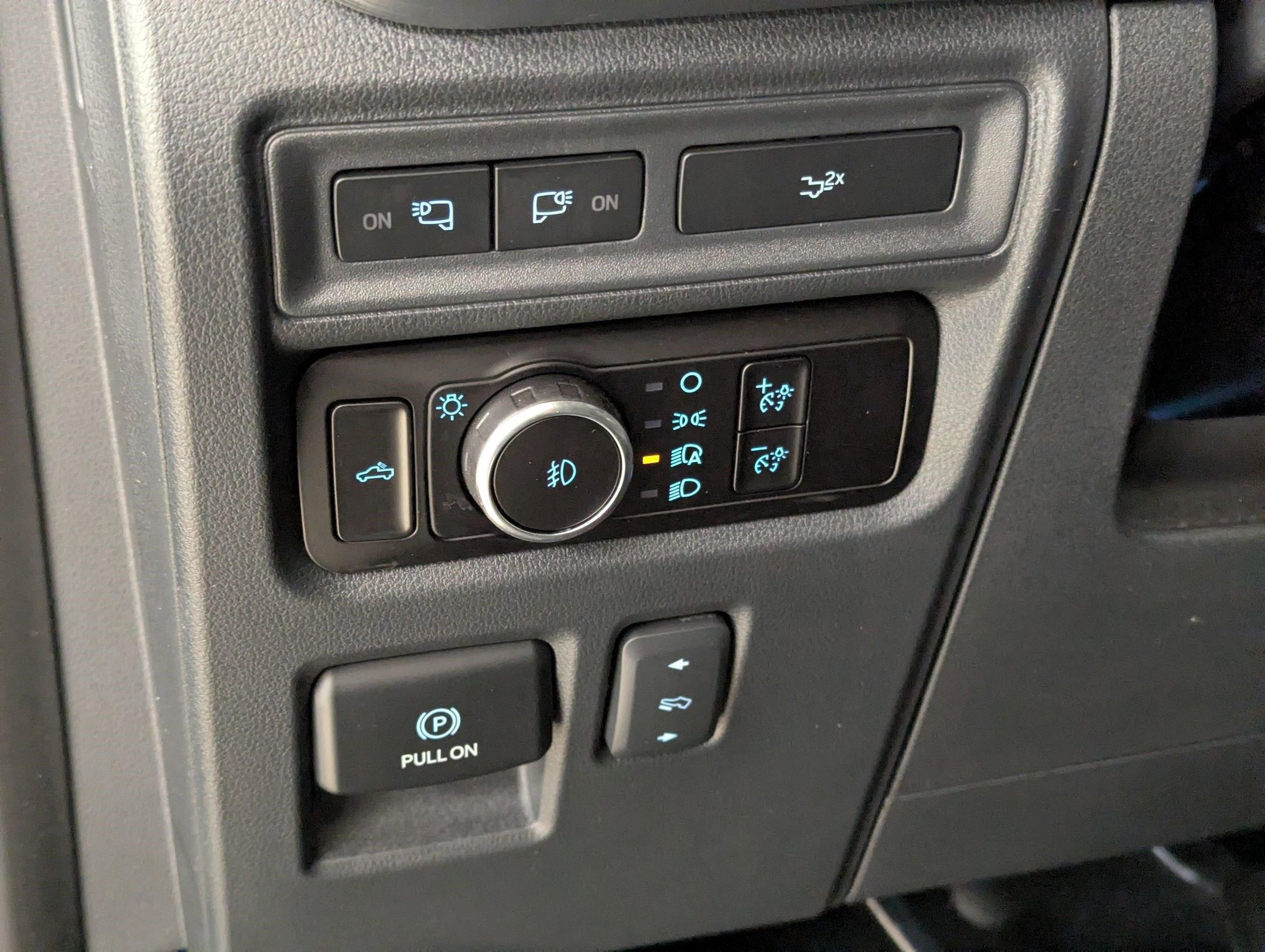 Certified 2023 Ford F150 Lariat w/ FX4 Off-Road Package image 17