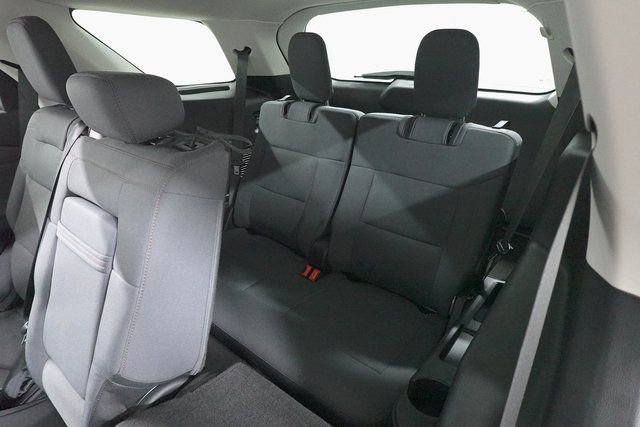 Certified 2025 Ford Explorer Active image 25