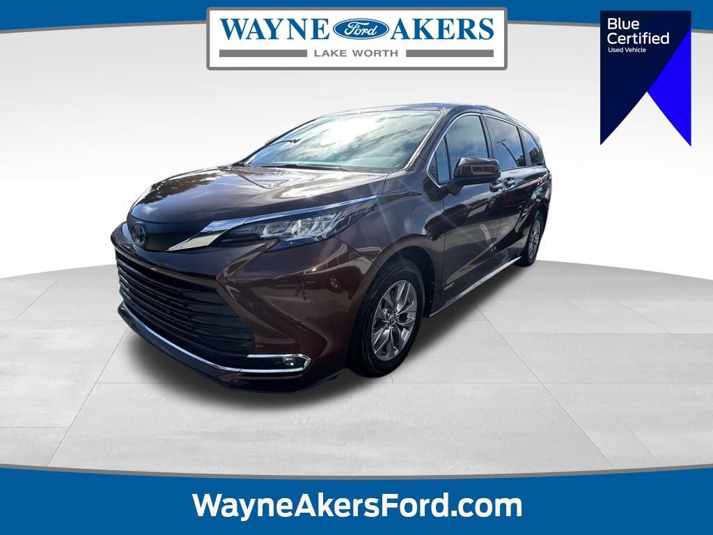 Used 2021 Toyota Sienna XLE image 7